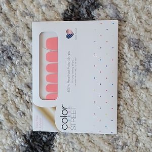 Color street coral nails